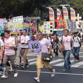 À Taïwan, 60000 personnes ont marché pour l’égalité des droits À Taïwan, 60000 personnes ont marché pour l’égalité des droits